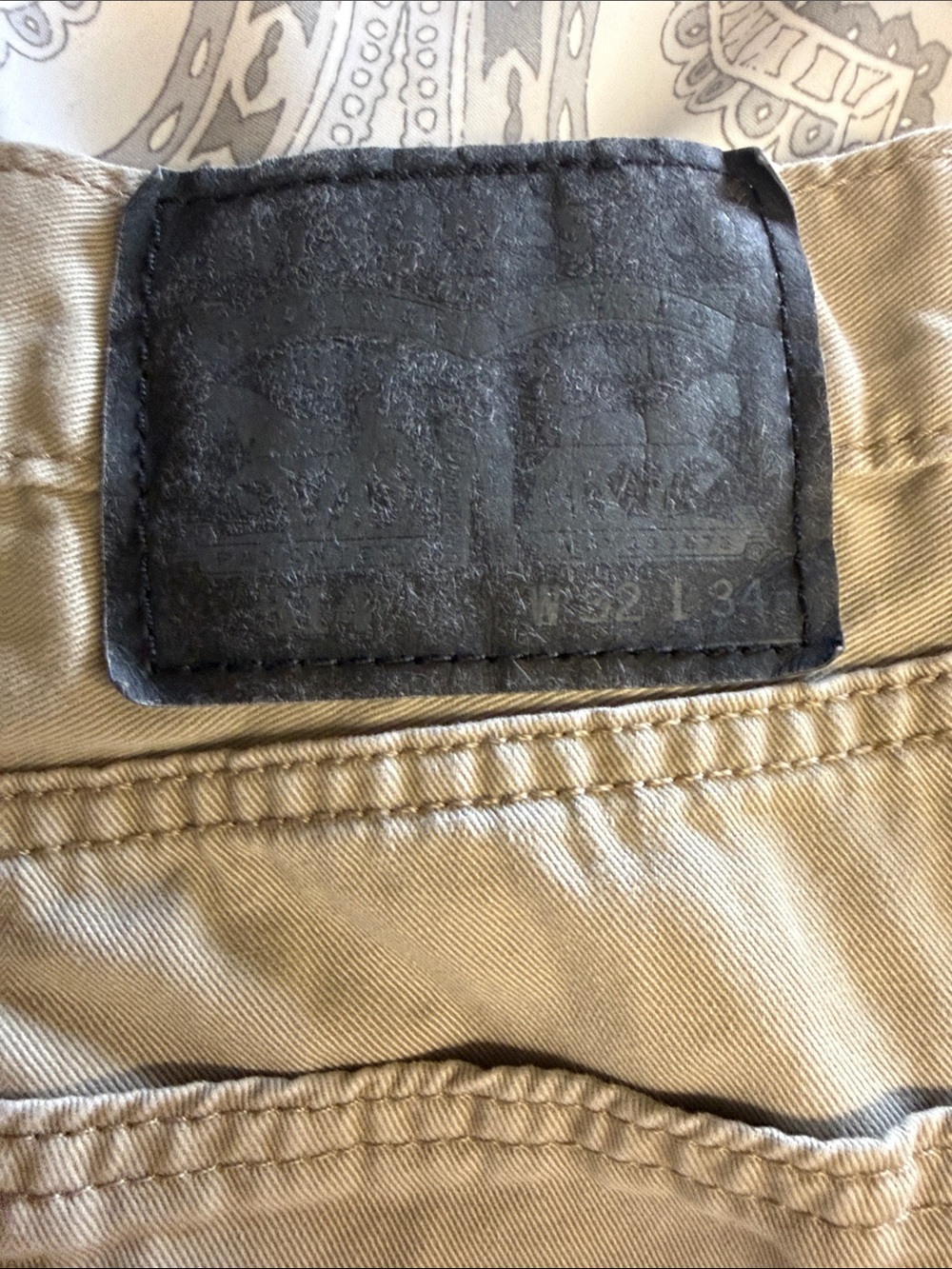 Levi's  514 Men's Khaki Chino Pants in Tan